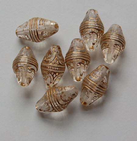 Vintage Style Acrylic Crystal Clear Etched Gold Details Beads (8) bds575A