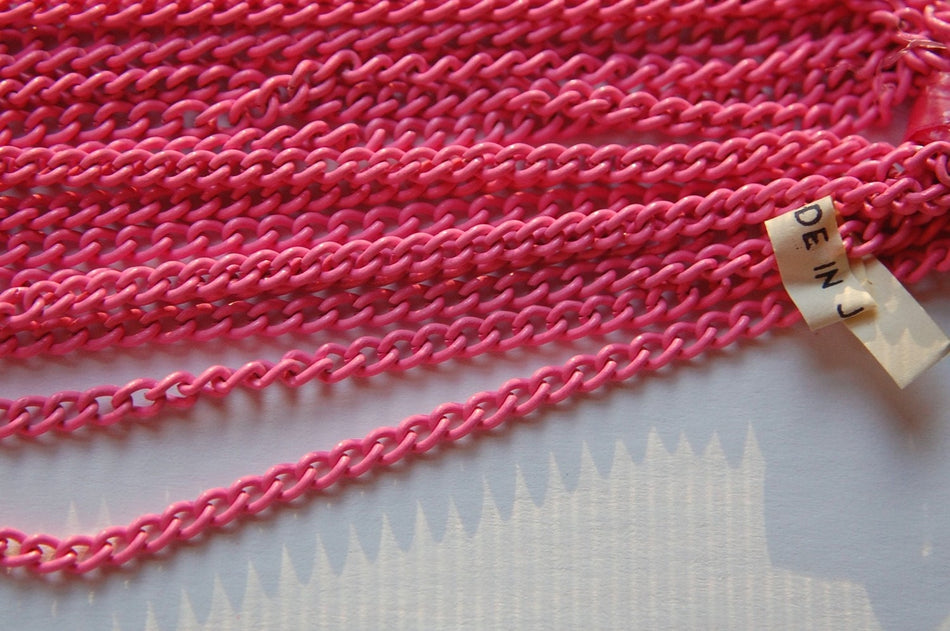 Vintage Pink Enameled Chain Japan chn019