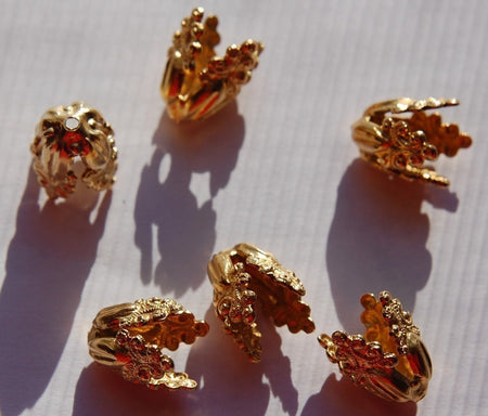 Ornate Raw Brass 4 Petal Bead Caps 14x9mm (4) mtl516A