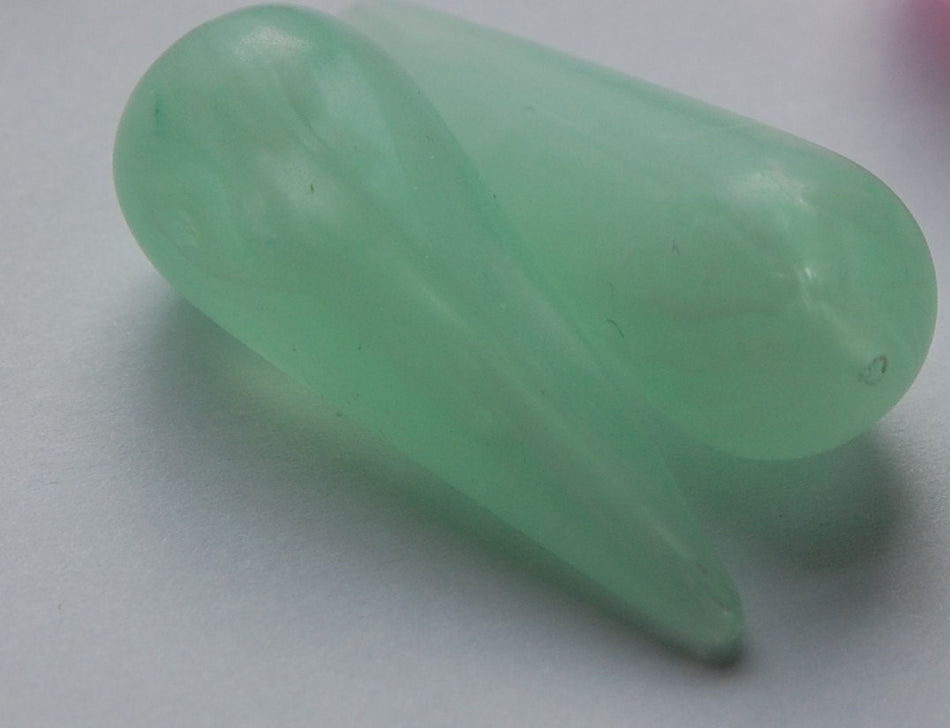 Vintage Italian Lucite Green with White Swirled Teardrop Focal Beads bds917C