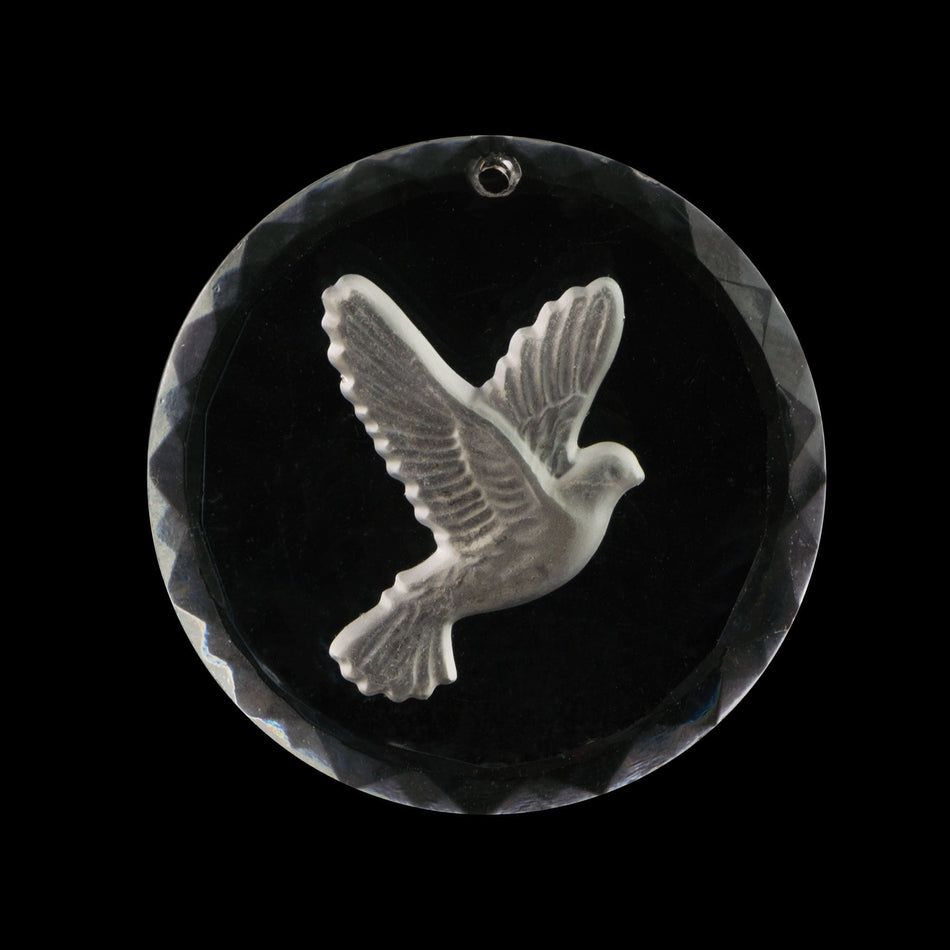 30mm Matte Etched Crystal Dove 1 Hole Glass Round Intaglio Pendant (1)