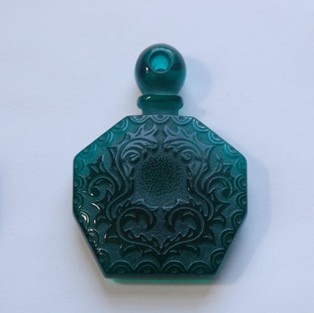 Vintge Emerald Green Etched Faux Perfume Lucite Bottle Pendant pnd064E