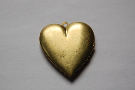 Large Vintage Raw Brass Heart Locket with Setting lkt004C