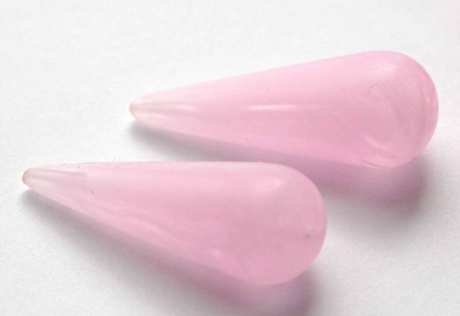 Vintage Italian Lucite Pink with White Swirled Teardrop Focal Beads bds917D