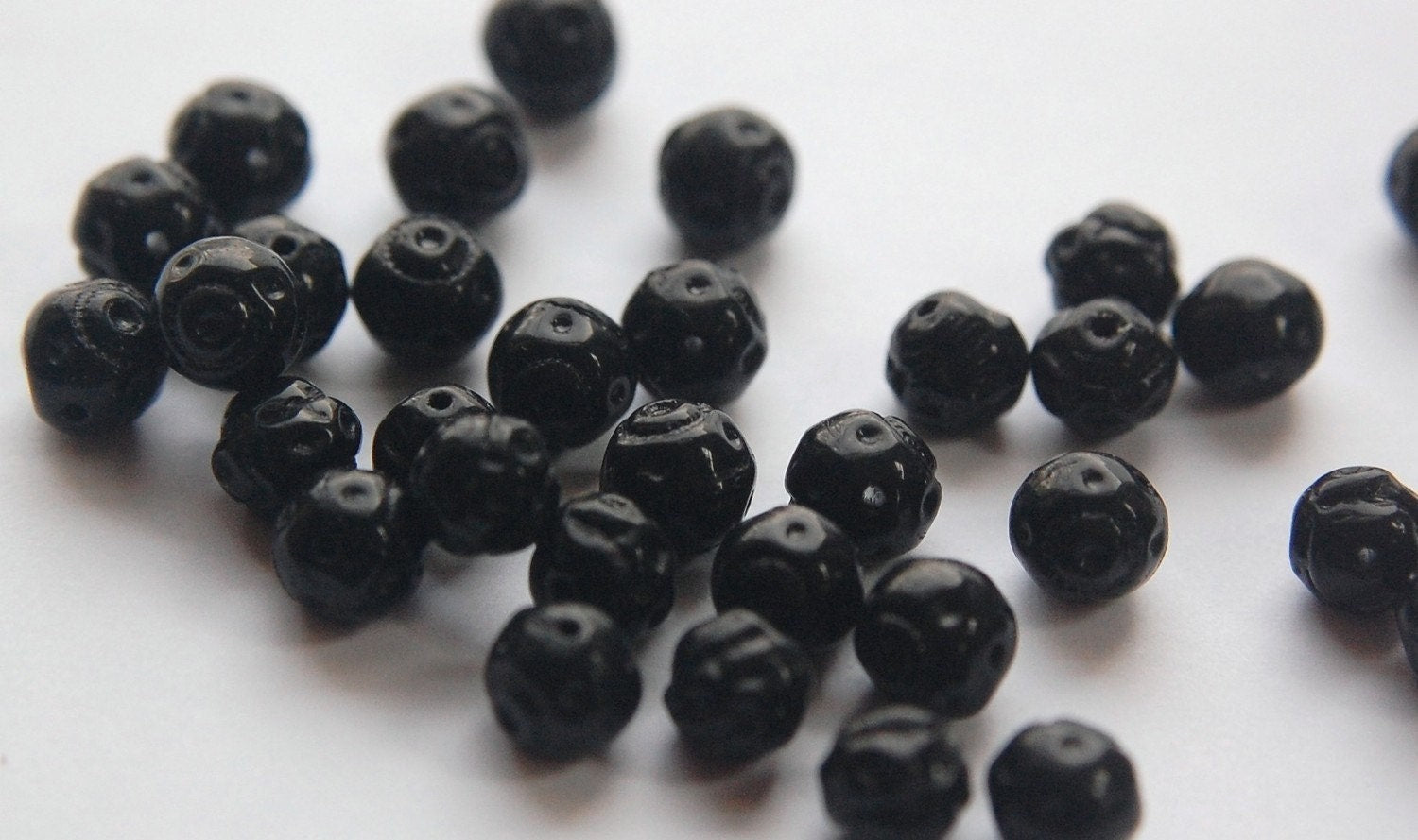 Vintage Black Glass Textured Beads 8mm bds921
