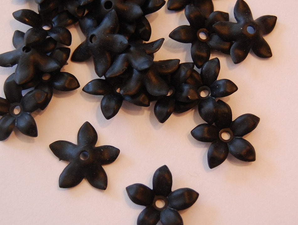 Soft Matte Black Stacking Flower Beads 18mm (10) bds669D