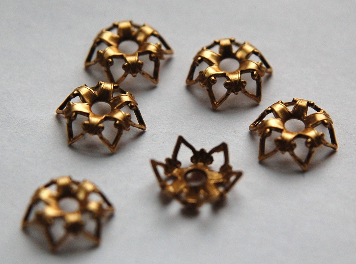 Elegant Crown Raw Brass Bead Caps 13mm (6) mtl070