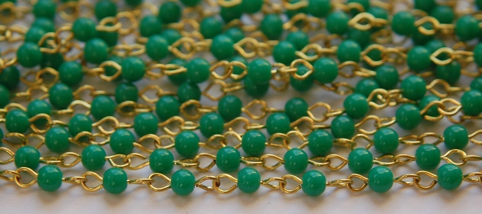 Vintage Jade Green Plastic Beaded Chain Brass Links Japan chn020B