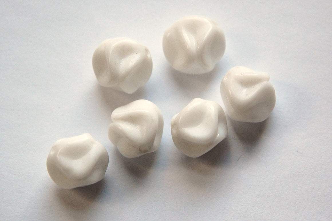 Vintage Opaque White Baroque German Glass Beads 14mm grm009
