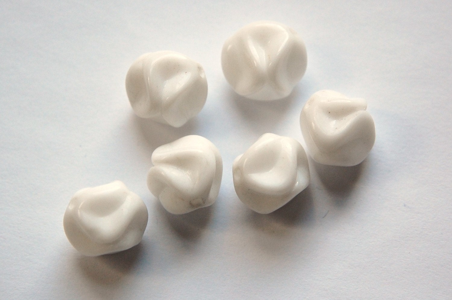 Vintage Opaque White Baroque German Glass Beads 14mm grm009