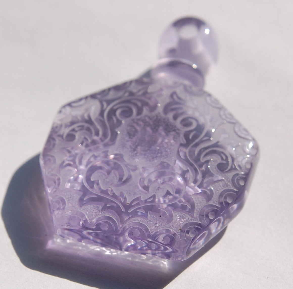 Vintage Soft Purple Etched Faux Perfume Lucite Bottle Pendant pnd064B