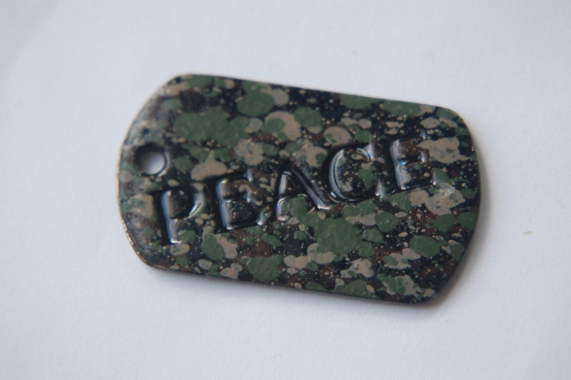 Vintage 1980s Camouflage Peace Dog Tag Pendant pnd113