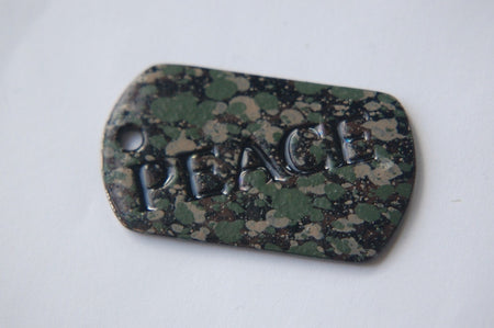 Vintage 1980s Camouflage Peace Dog Tag Pendant pnd113
