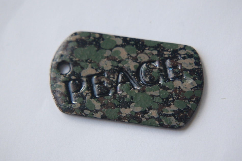 Vintage 1980s Camouflage Peace Dog Tag Pendant pnd113