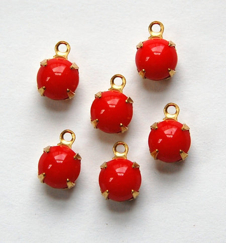 Vintage Red Glass Stone in 1 Loop Brass Setting Drops rnd001A