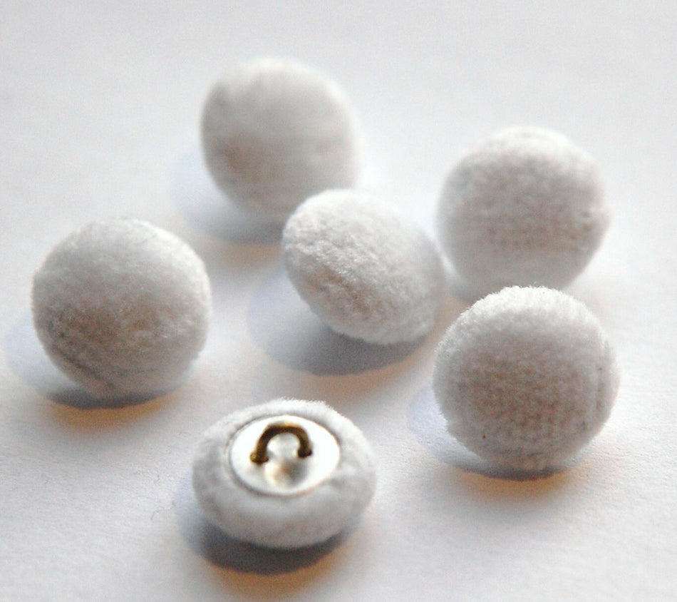 Vintage White Soft Velour Fabric Buttons 13mm Metal Shank btn004D