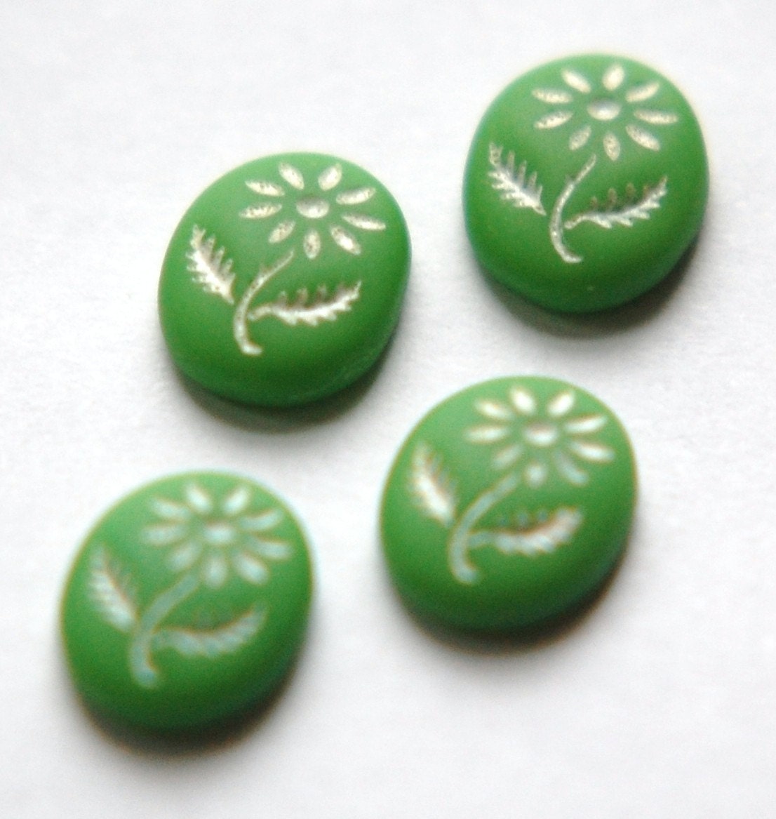 Vintage Green Glass with White Etched Flower Cabochon (4) cab576X