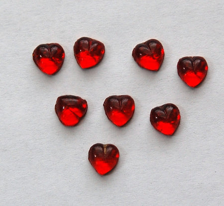Vintage Little Ruby Red Foiled Glass Hearts 7mm (8) cab701E