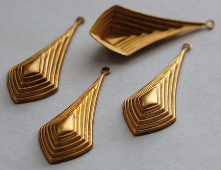 Raw Brass Raised Ribbed Pointed Pendant Drop (4) mtl065A