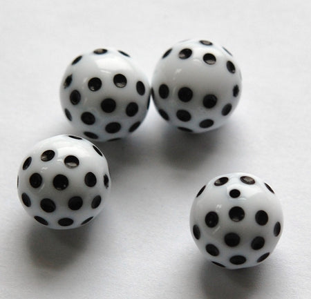 Vintage White with Black Polka Dot Beads 14mm bds436B