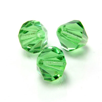 6mm Peridot Bicone Czech Faceted Glass Beads (25)