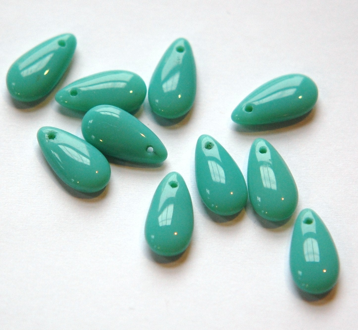 14x7mm Turquoise Czech Teardrop Glass Beads (10)