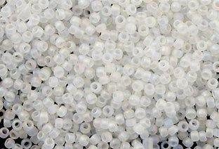 15/0 TOHO ROUND Transparent Rainbow Frosted Crystal Seed Bead (8g)