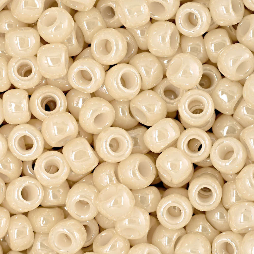 6/0 TOHO ROUND Opaque Lustered Light Beige Seed Bead (8g)