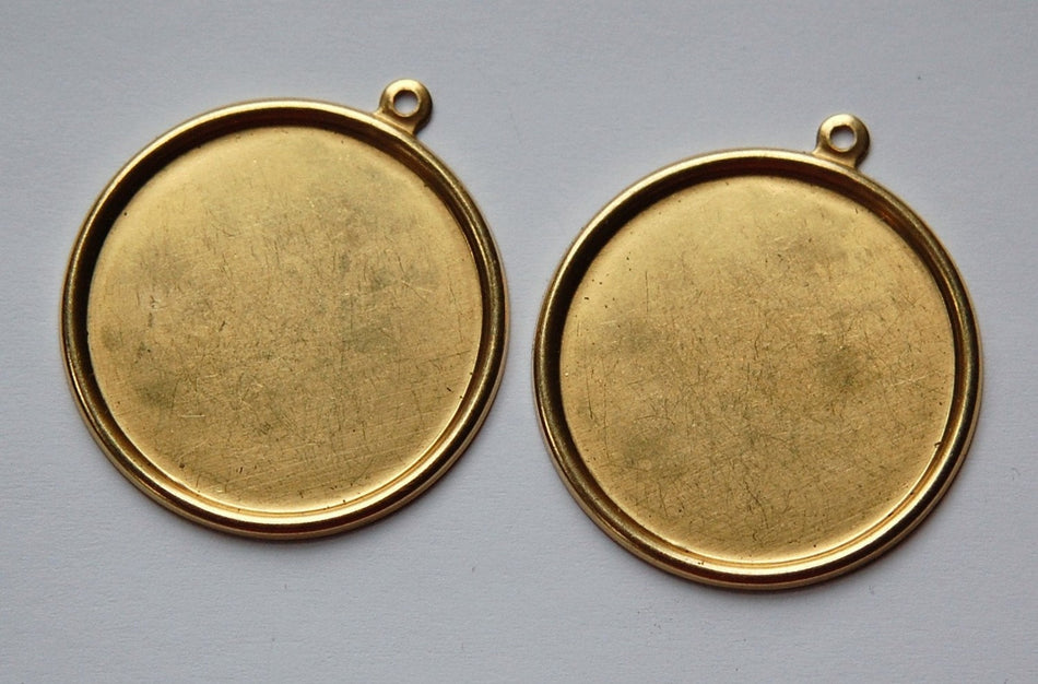 Large Raw Brass 30mm Round One Loop Setting (4) stn016B