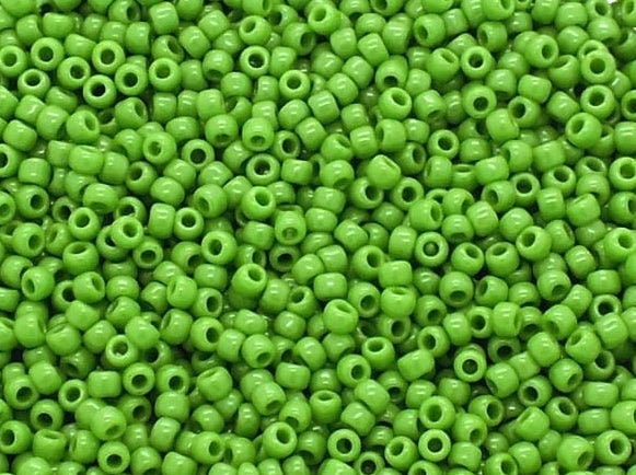 11/0 TOHO ROUND Opaque Mint Green Seed Bead (8g)