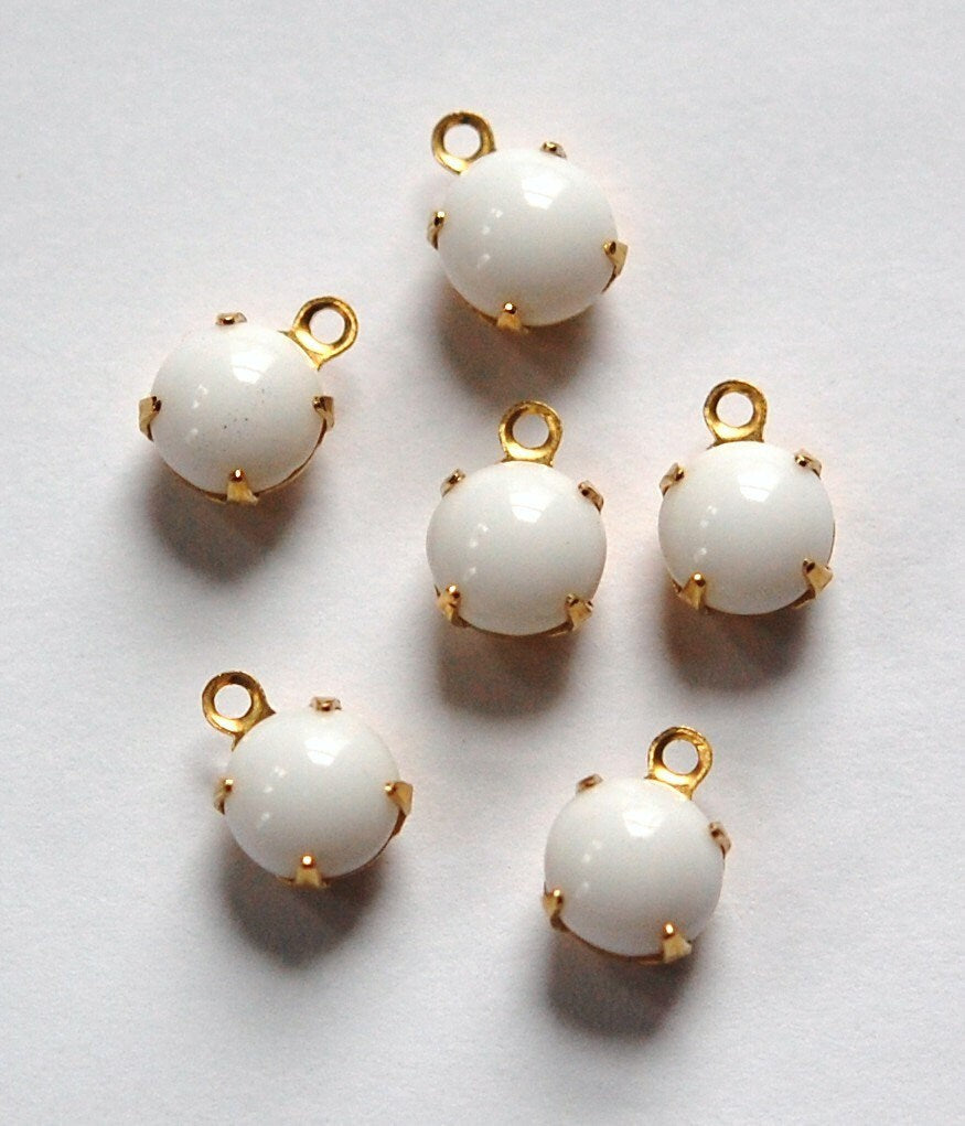 Vintage White Glass Stone 1 Loop Brass Setting Drops rnd001D
