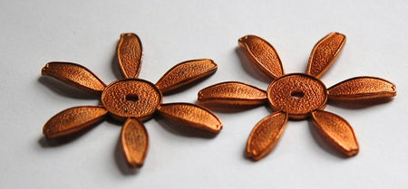 Daisy Flower Stamping Setting Copper Coated (2) mtl252A