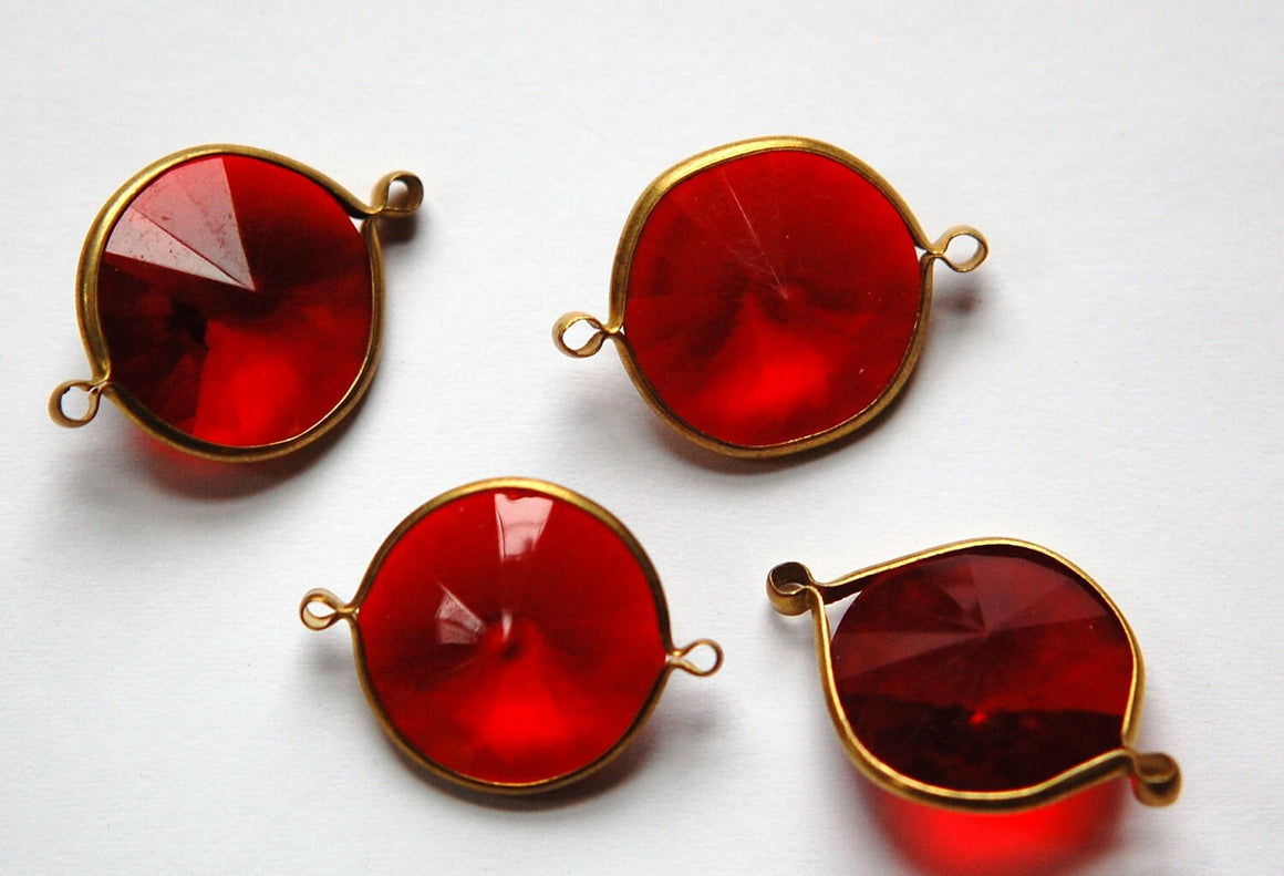 Vintage Ruby Red Acrylic Rivoli Channel Set 18mm 2 Loop Drops chr156