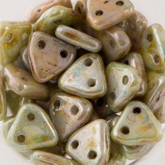 6mm Opaque Ultra Luster Green CzechMates Triangle 2 Hole Glass Beads (50)