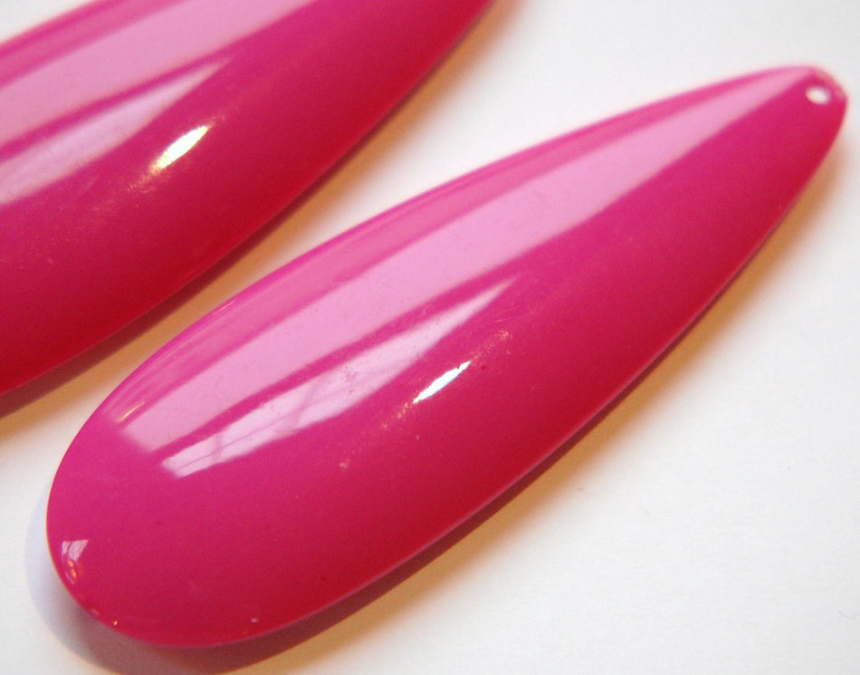 Vintage Acrylic Pink Teardrop Pendants LG (2) pnd145B