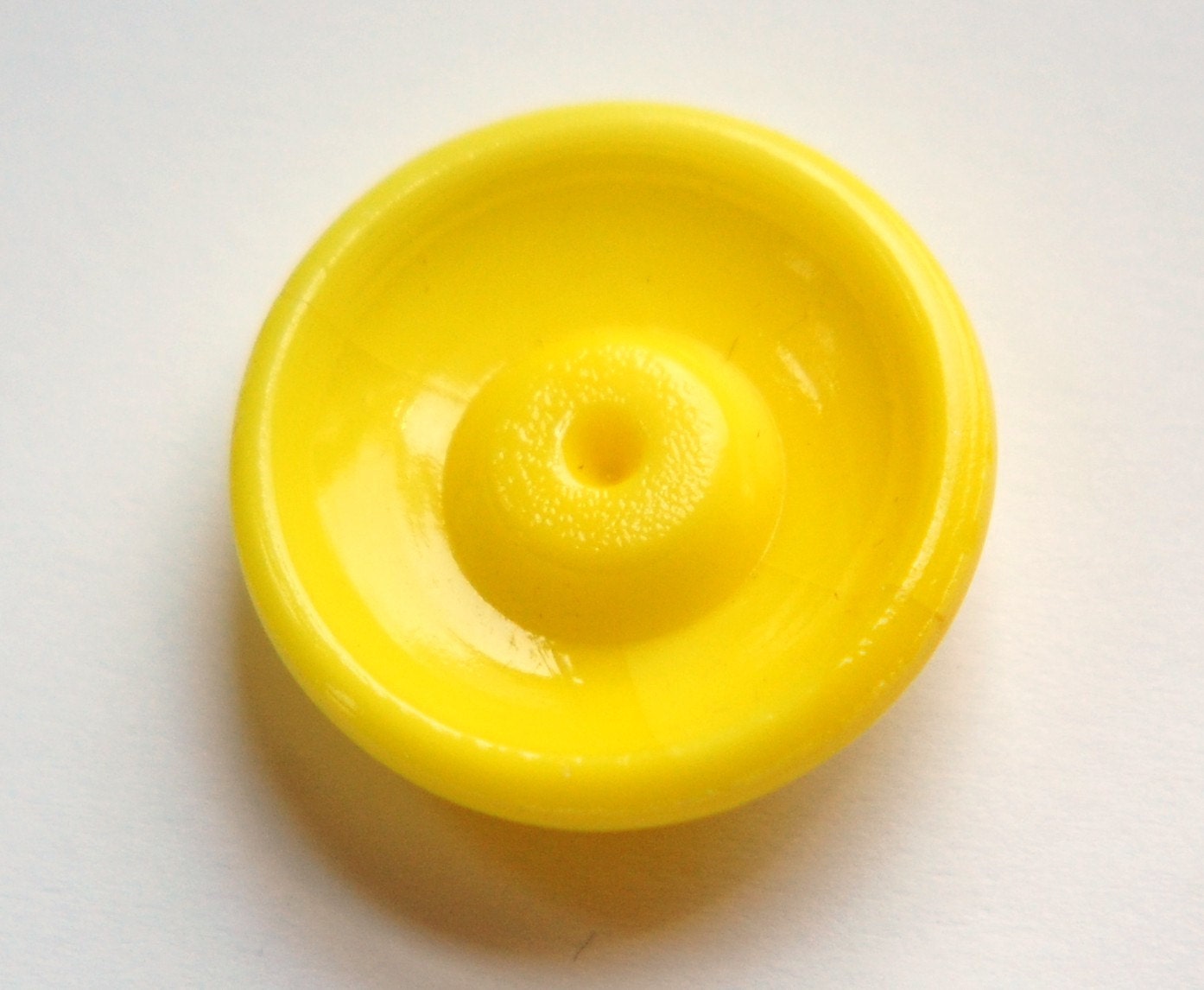 Vintage Yellow Faceted Glass Cabochon 27mm cab140B