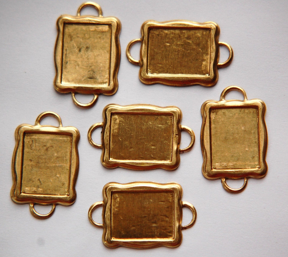 2 Loop Raw Brass Connector Setting Scallop Edge 16x12mm (6) mtl358E