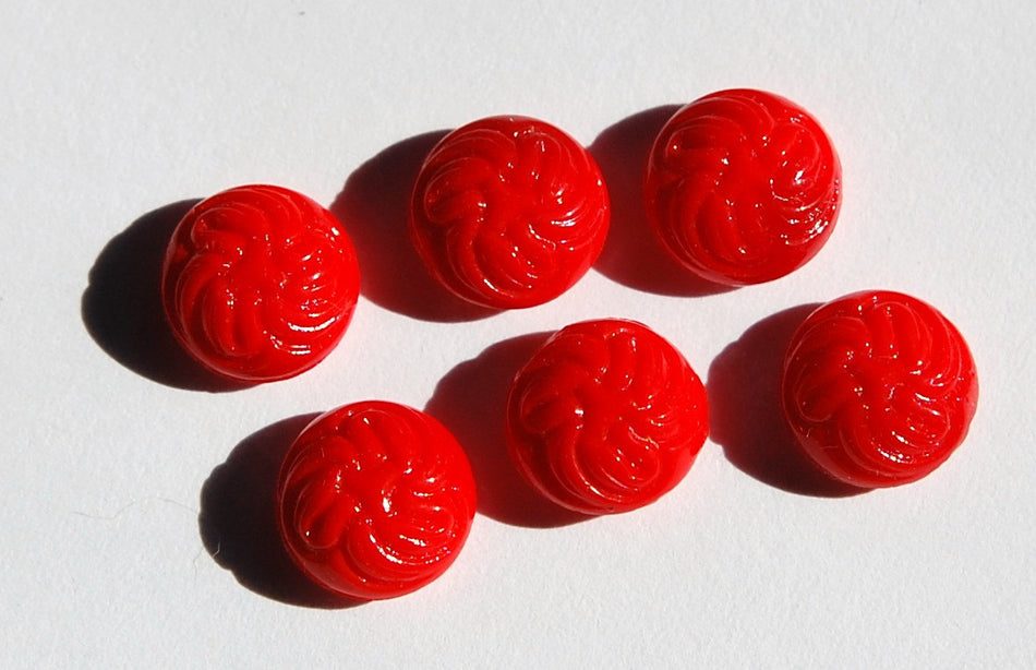 Vintage Red Etched Swirled Top Glass Cabochons 9mm cab038