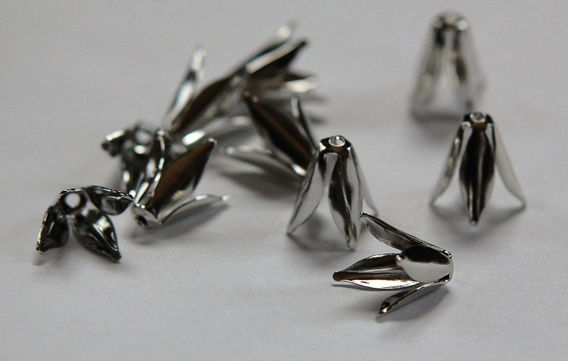 Silver Plated Long 4 Petal Bead Caps (10) mtl303A