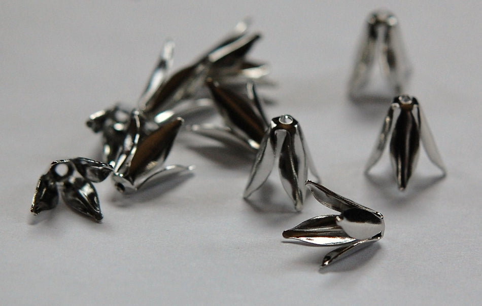 Silver Plated Long 4 Petal Bead Caps (10) mtl303A