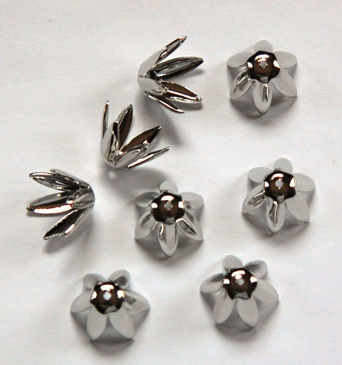 Silver Plated Long Petal Bead Caps (8) mtl284A