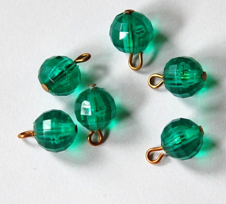Vintage Faceted Green Plastic Bead Drops drp074