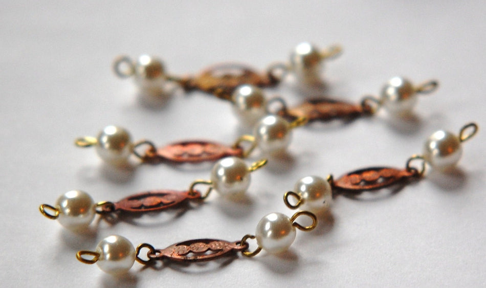 Vintage Pearl and Copper Coated Filigree Drop Connectors drp076