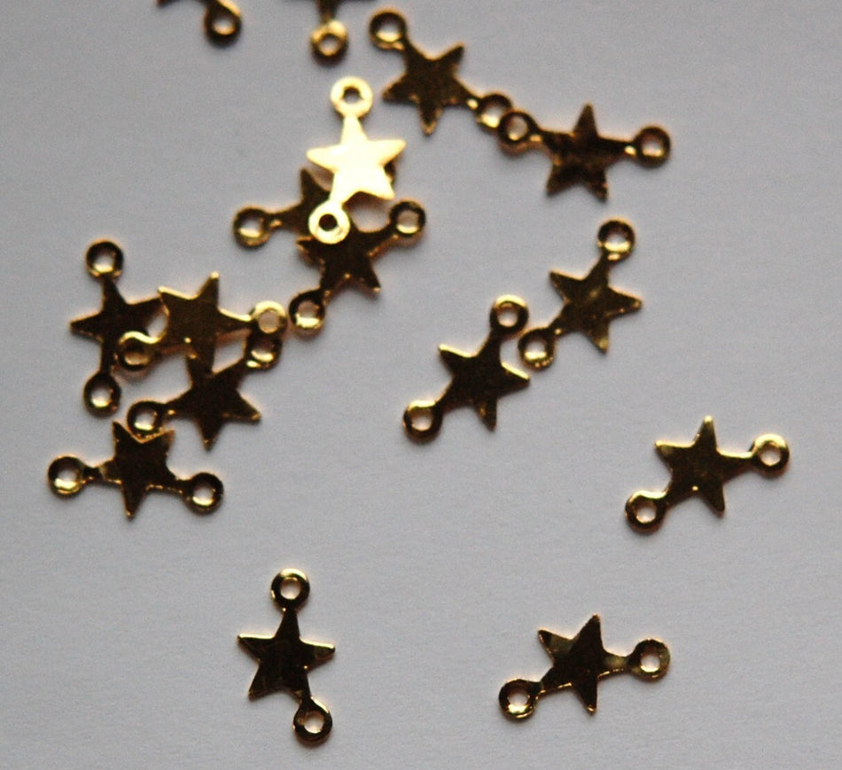 Tiny Gold Plated 2 Loop Star Connectors Drops (16) mtl289A