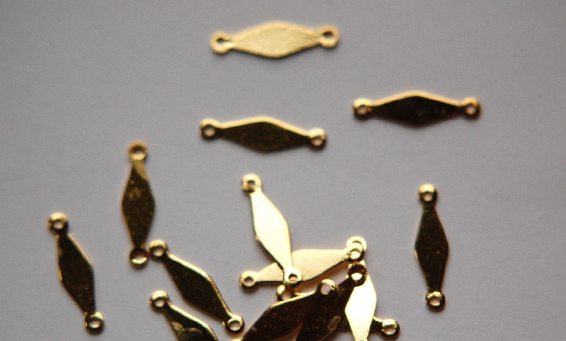 2 Loop Gold Plated Solid Diamond Connector Drops (15) mtl359A