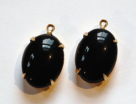 Vintage Jet Black Stone in 1 Loop Brass Setting ovl003J