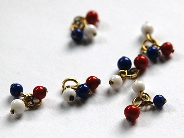 Vintage Red White and Blue Glass Triple Drops Japan (6) drp077