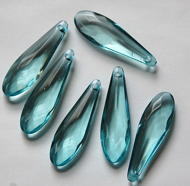 Vintage Acrylic Translucent Blue Rounded Faceted Pendant Drops bds093G