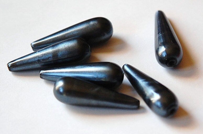 Vintage Acrylic Metalic Gray Blue Moonglow Teardrop Beads lg bds095B