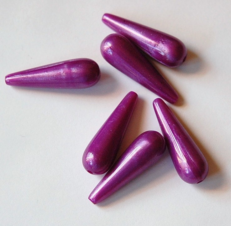 Vintage Acrylic Metalic Purple Moonglow Teardrop Beads lg bds095A